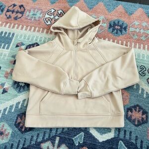 Ulu Beige cropped Hooded Sweatshirt womens size medium